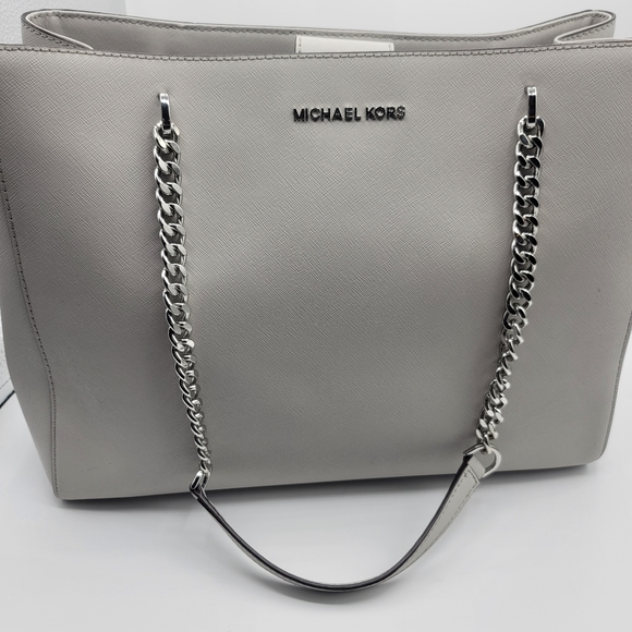 Michael Kors Handbags - Michael Kors NWT Ellis Shoulder Large EW Chain Leather Tote - Aluminum